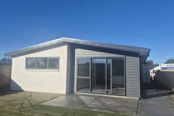 39 Wilkin Road, Ravenswood