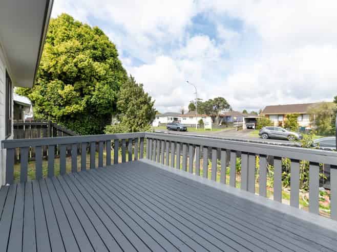 1/217 Waitemata Drive, Ranui