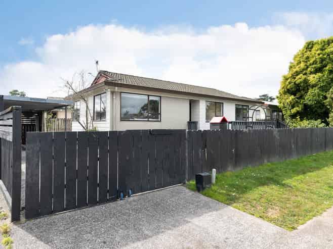 1/217 Waitemata Drive, Ranui