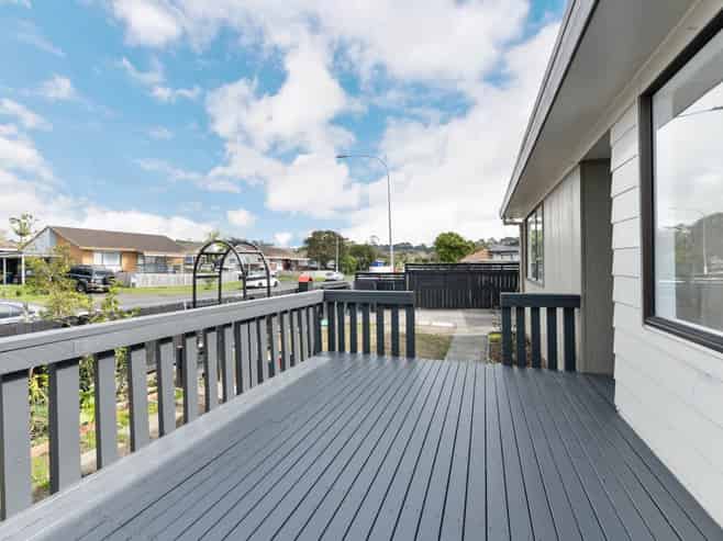 1/217 Waitemata Drive, Ranui