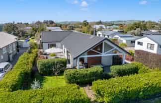 7 Esther Street, Martinborough