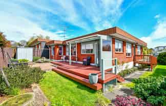 8A Ashdown Place, Pahurehure
