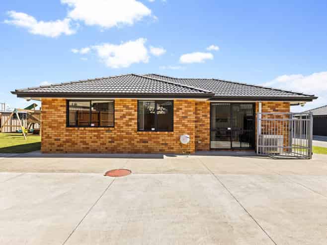 7 Reward Place, Mangere