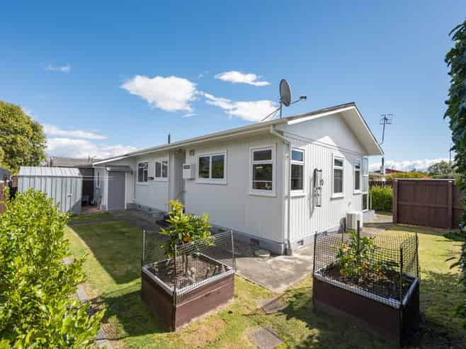 1/25 Kipling Crescent, Stoke