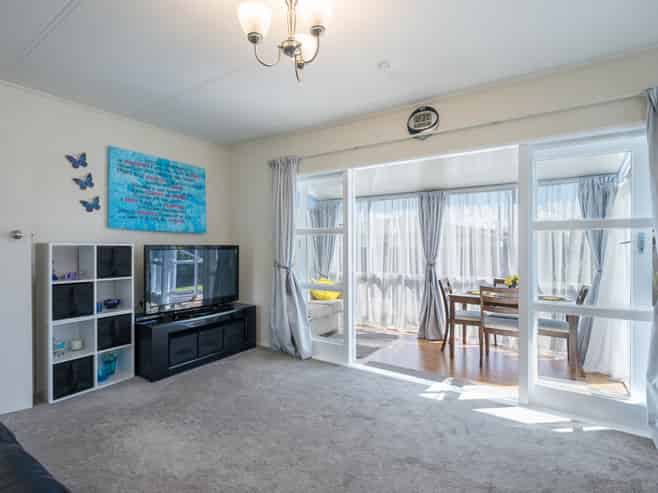 1/25 Kipling Crescent, Stoke