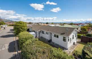 1/25 Kipling Crescent, Stoke