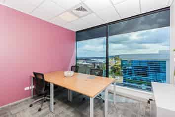 CONVENIENT CO-WORKING ON CONSTELLATION
