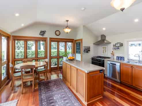 39 Holly Road, Merivale