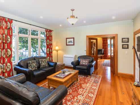 39 Holly Road, Merivale