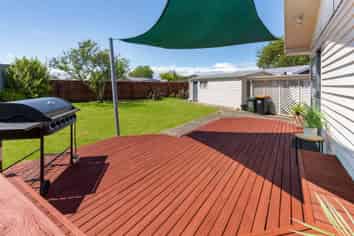 17 Abraham Crescent, Milson