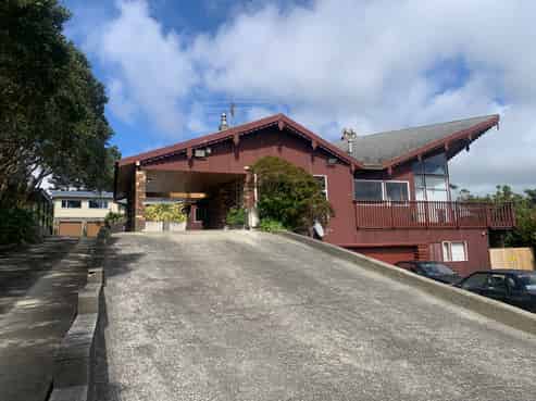 7 Mayfair Place, Tawa