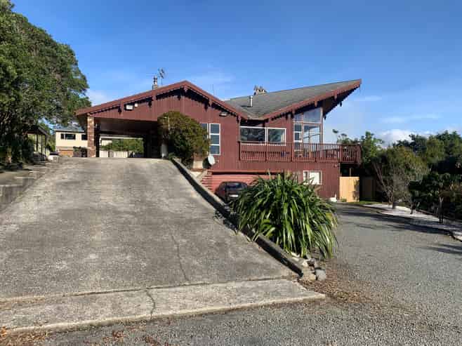 7 Mayfair Place, Tawa