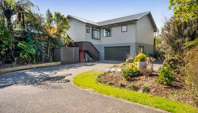 43 Lincoln East Road, Inglewood