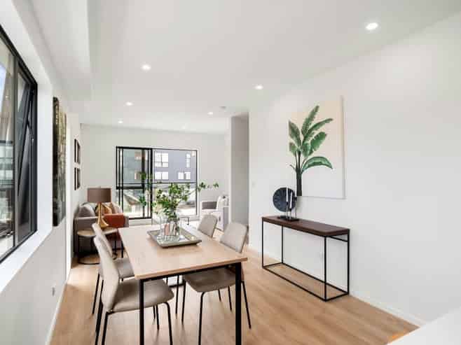  19 Papatahi Lane, Flat Bush