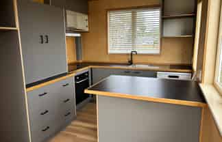 6 First View Avenue, Beachlands