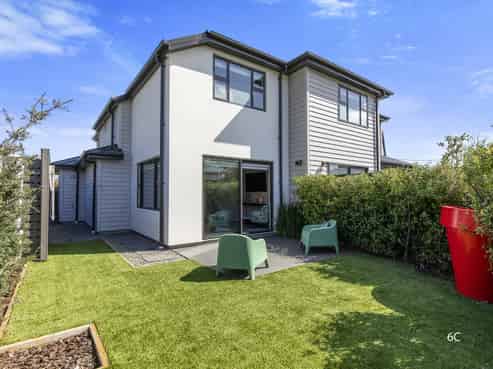 6B and 6C Te Whiti Grove, Waterloo