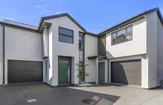 6B and 6C Te Whiti Grove, Waterloo