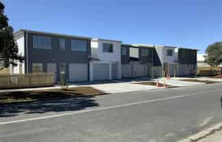 E/11 Reid Road, New Lynn