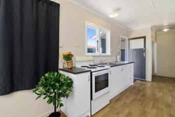 37 York Street, Glenholme