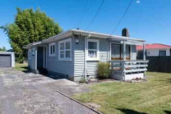 37 York Street, Glenholme