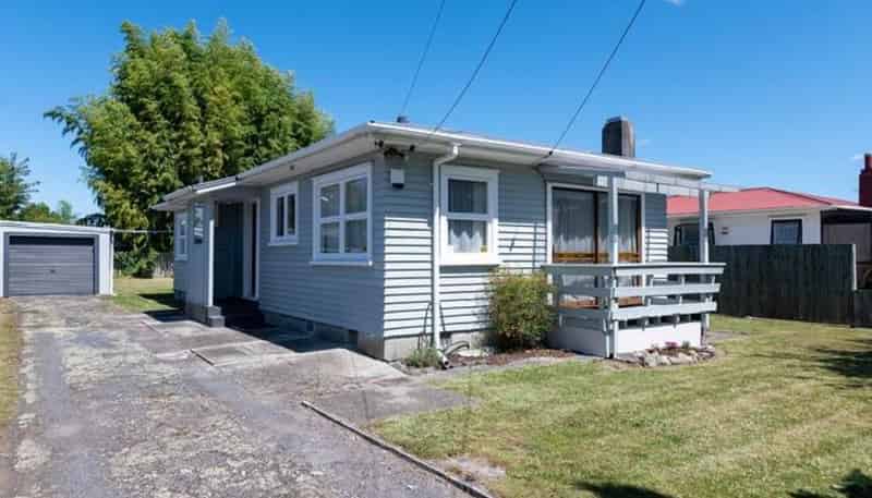 37 York Street, Glenholme
