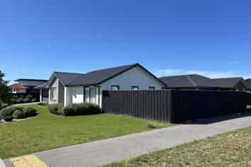 19 Richard Hadlee Lane, Rolleston