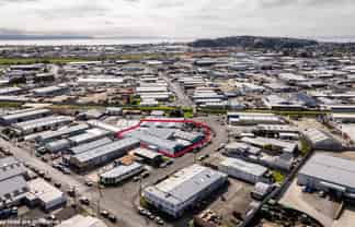 Flexible 2400sqm Onekawa warehousing