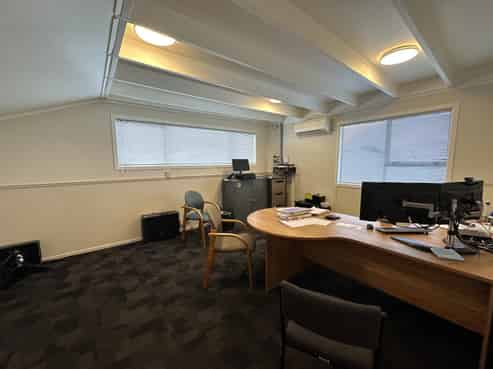 Flexible 2400sqm Onekawa warehousing