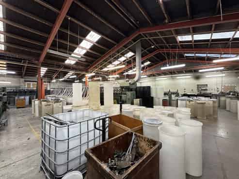 Flexible 2400sqm Onekawa warehousing