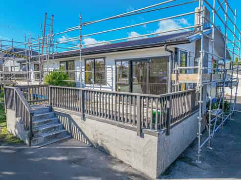 43 Sandbrook Avenue, Otara