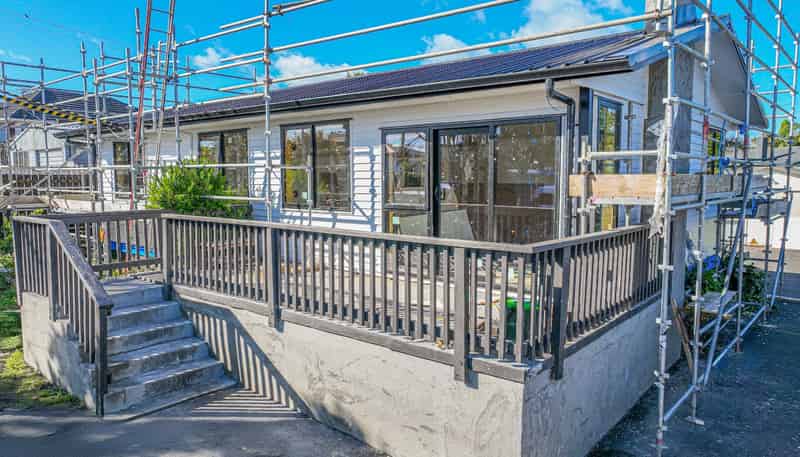 43 Sandbrook Avenue, Otara