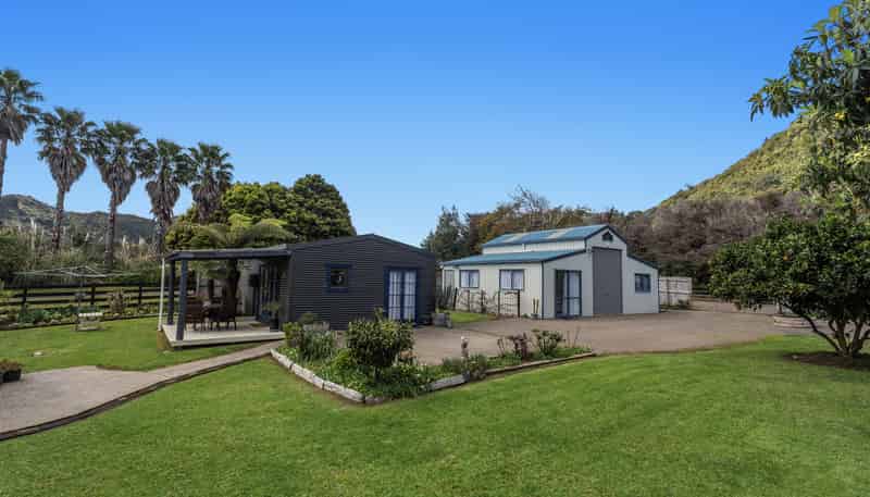 8366 State Highway 35, Waihau Bay