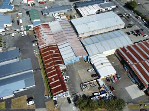 Industrial Warehouse for Lease 