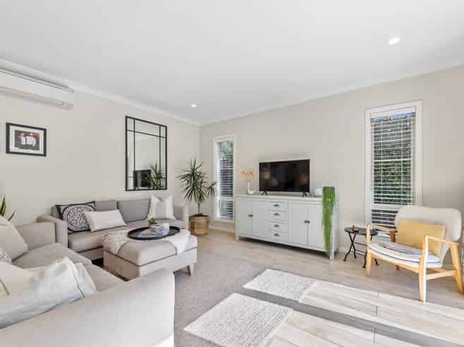2 Glen Bridge Lane, Harewood
