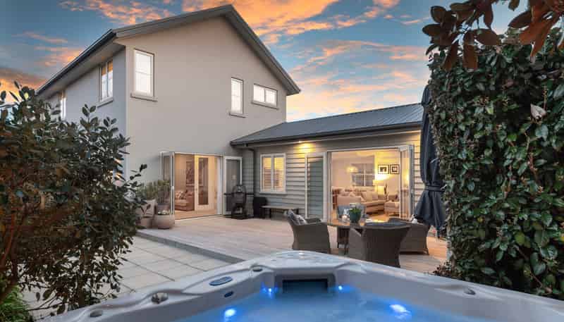 2 Glen Bridge Lane, Harewood