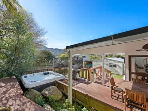 29 Belvue Bay Road, Havelock