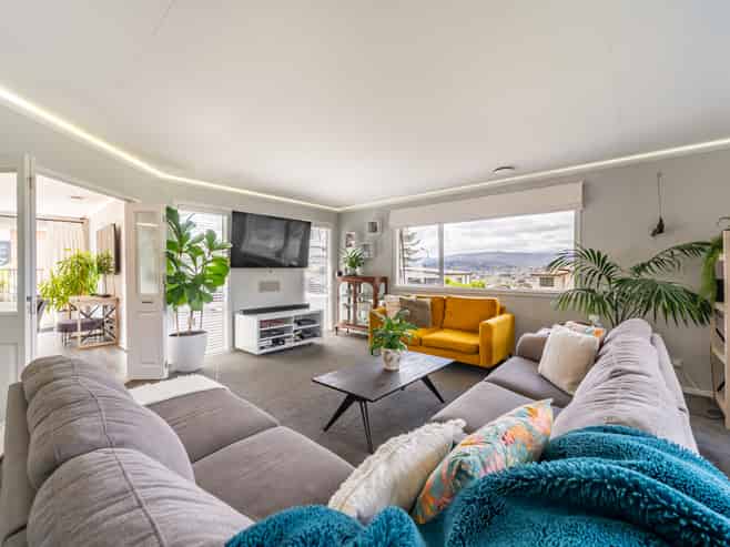 32 King Charles Drive, Kingsley Heights
