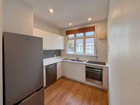 17 Lansbury Avenue, Strowan