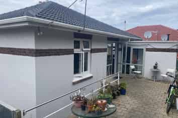 100 Forbury Road, Saint Clair