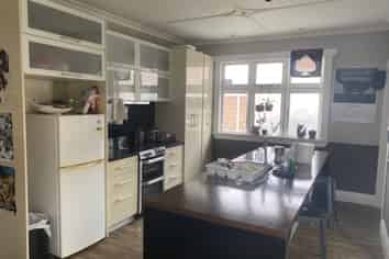 100 Forbury Road, Saint Clair