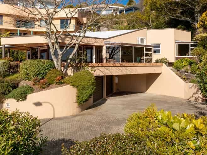 54 The Cliffs, Britannia Heights