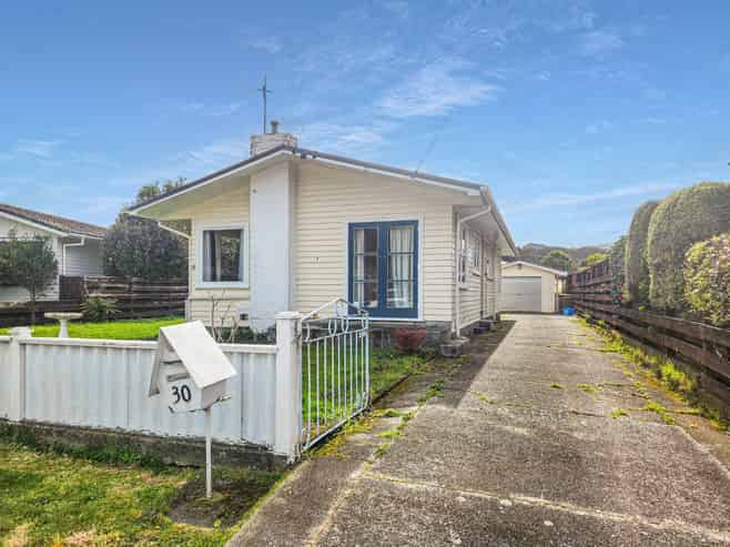 30 Karamu Crescent, Wainuiomata