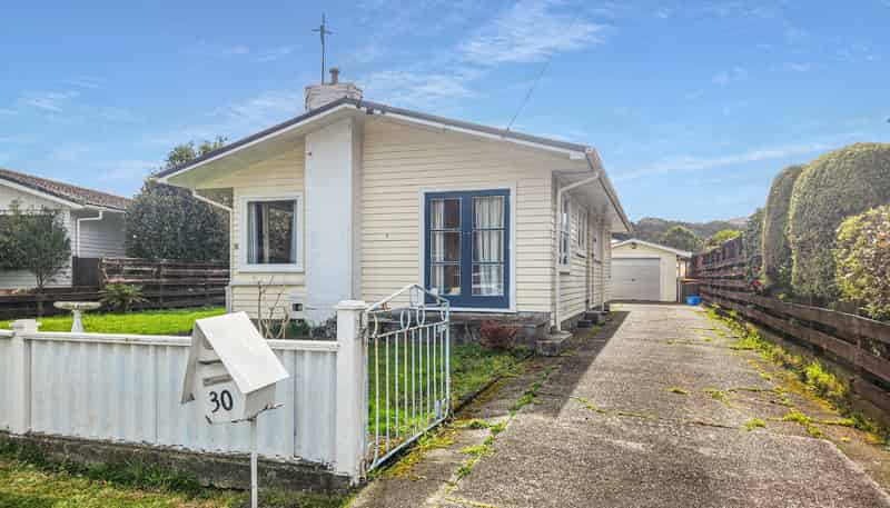 30 Karamu Crescent, Wainuiomata