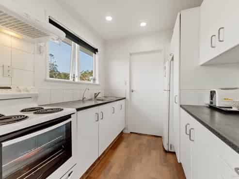 2/34B Sunnynook Road, Sunnynook