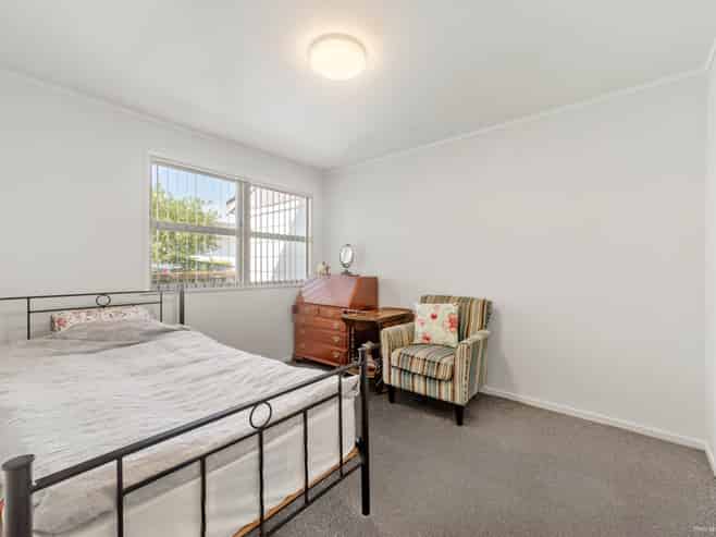 2/34B Sunnynook Road, Sunnynook