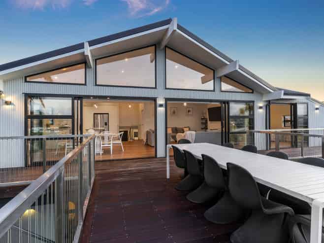 12 Hyde Road, Rothesay Bay