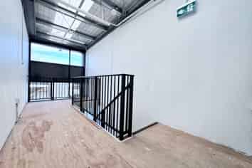Affordable retails available in Mt Wellington