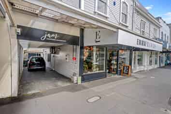 PONSONBY MIXED-USE INVESTMENT
