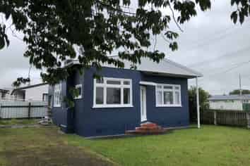 106 Bartholomew Road, Levin