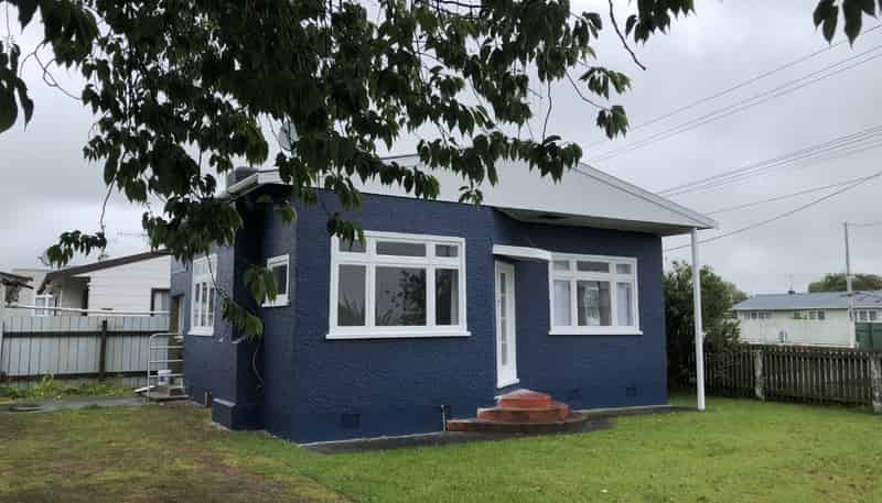 106 Bartholomew Road, Levin